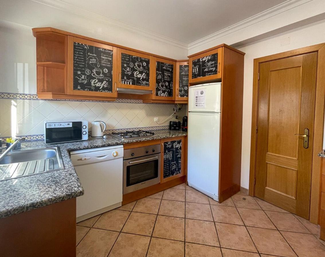 Moradia T3 Aguia Marina, Com Piscina E Bbq Villa Albufeira Bagian luar foto